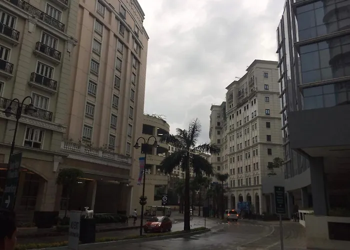 101 Newport City Near Naia 3, Pasay City