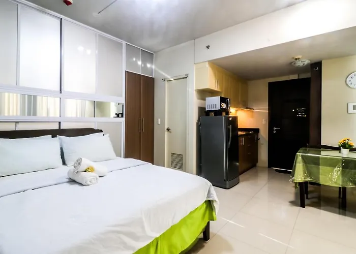 Prs At One Palm Tree Villa Near T3 Airport
