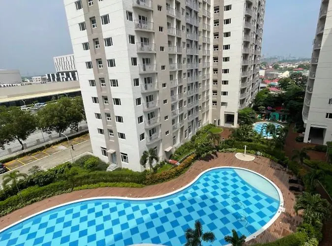 Breathing Space Staycation At South Residences Las Pinas 2 Br