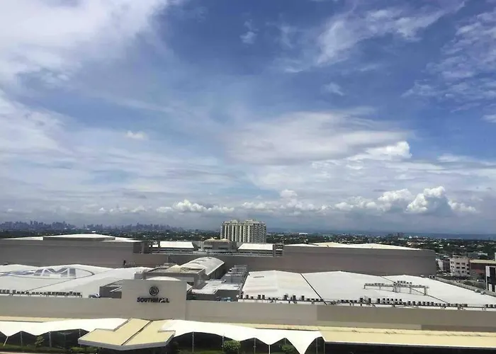 A Cozy 2 Bedroom Unit With A Parking At South Residences Sm Southmall