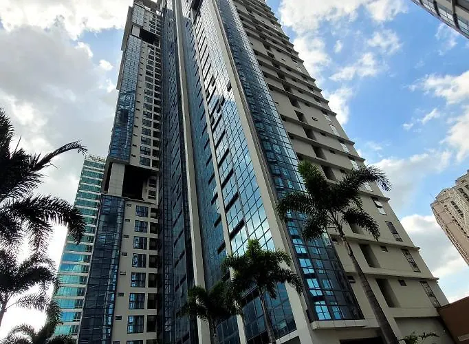 Andy'S Place One Eastwood Tower 1