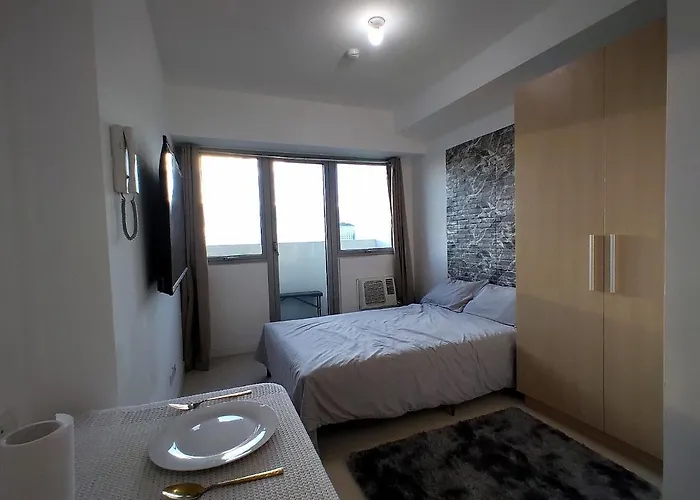 The Residences At Commonwealth