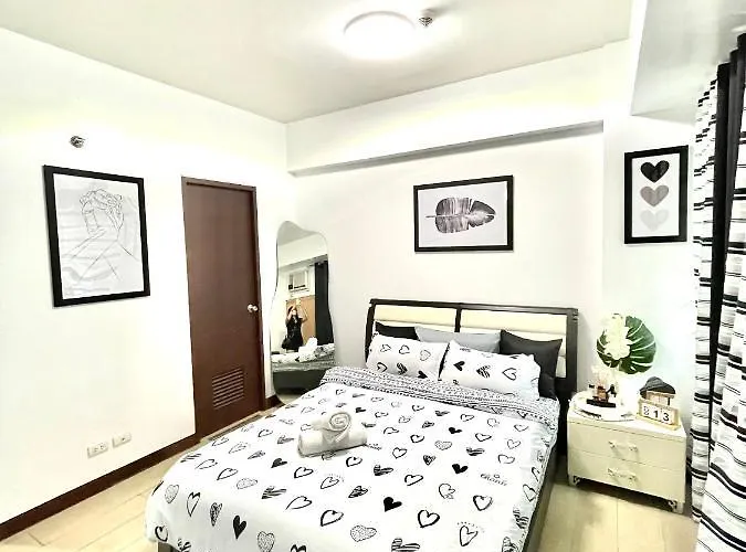 Elegante Deluxe Condotel