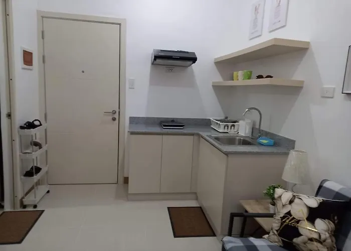 Cozy One Bedroom Resort Type City Living
