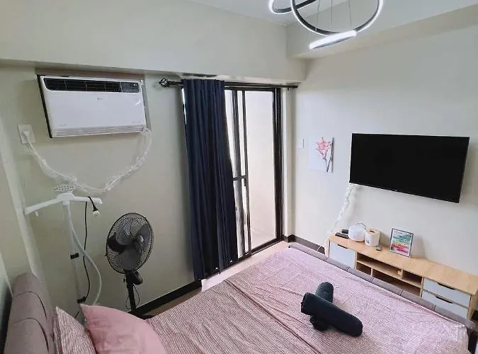 Affordable Staycation In Paranaque