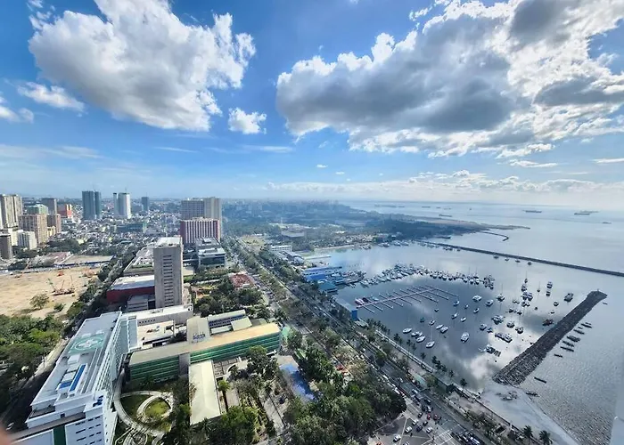 1BR w/balcony GORGEOUS Manila Bay Sunset&Yacht Club View