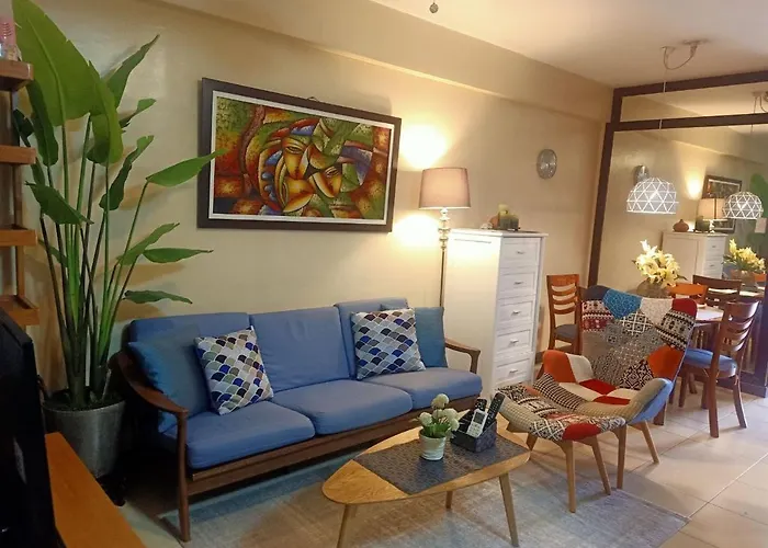 Fully Furnished 2 Bedroom Next To Sm Fairview And Terraces Qc By The Redwoods