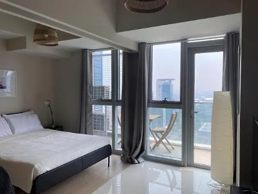 Uptown Parksuites Apartments Tower 2 Bgc By Ph Staycation