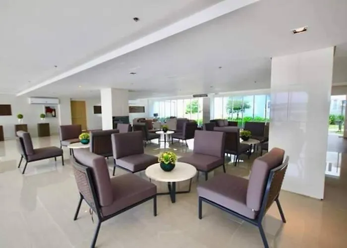 2-Bedroom Condo Unit With Netflix And Board Games