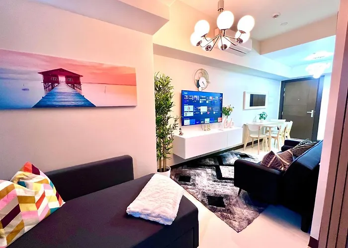 Daniella'S Modern & Cozy Suite In Uptown Bgc