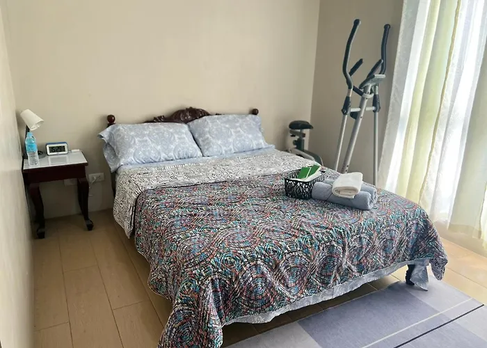 Marvinn'S By Lvh - 150 Newport Boulevard, Studio Balcony Near Naia