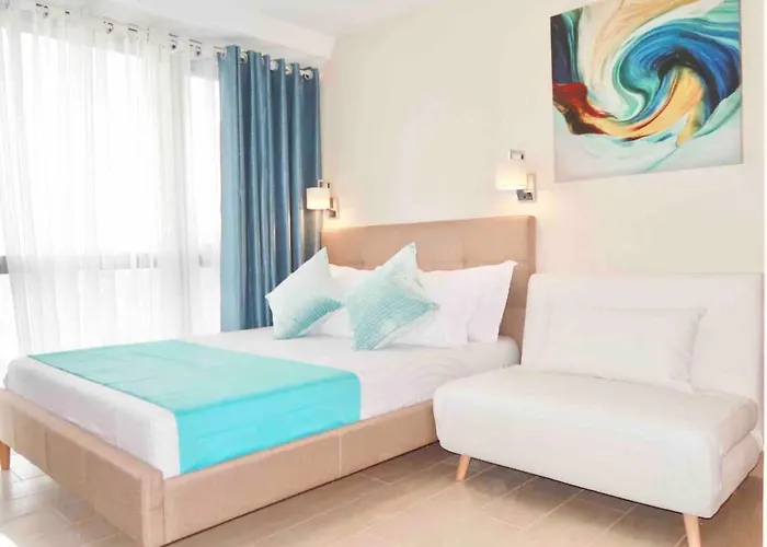 Eastwood City Studio - Chic & Cozy Stay