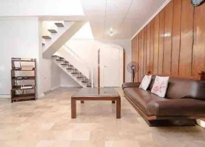 House B Spacious 3BR3TB along Commonwealth Ave