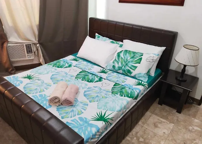 Big 1 Bedroom Condo Beside De La Salle Taft
