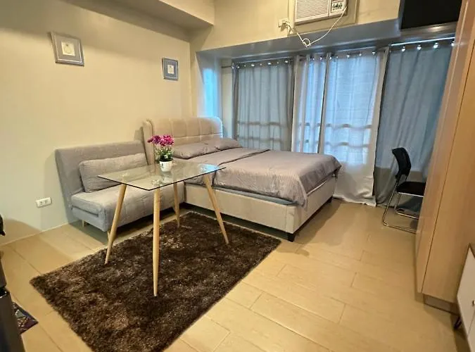 Ej'S Staycation 4Th F With 200Mbps Wi-Fi And Netflix