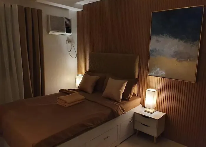 Splendid Suite W/Pay Parking