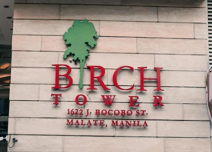 Affordable Manila Bay & City Lights View Stay With Free Pool Access
