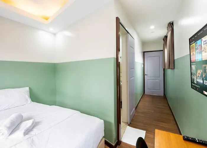 St. Marvin Studio Makati M505