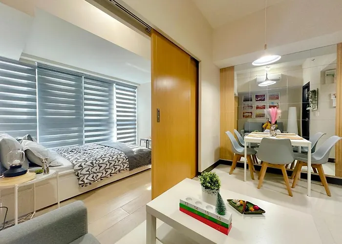 1Br Bgc Uptown Modern Condo Netflix 200Mb Wifi