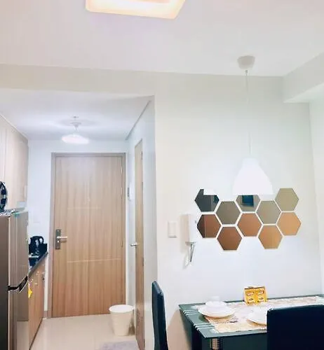 Shabby Chic & Contemporary Condo