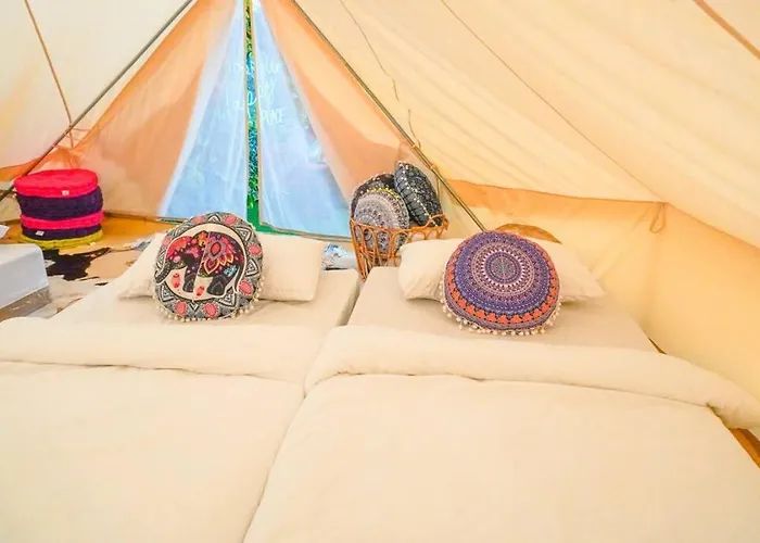 Maria Deck Urban Glamping