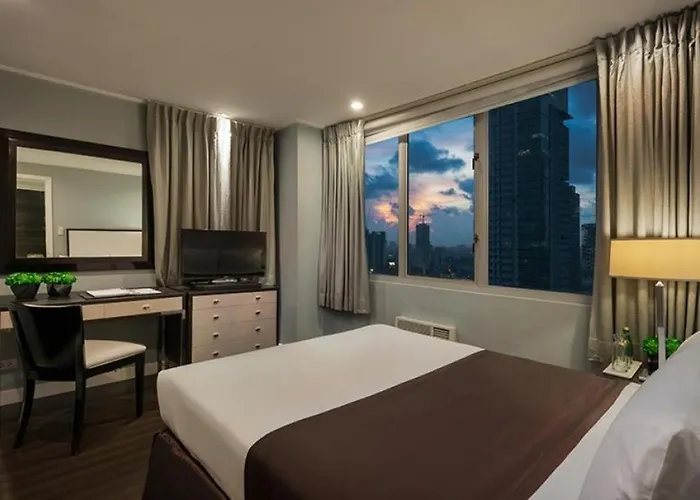 Astoria Plaza