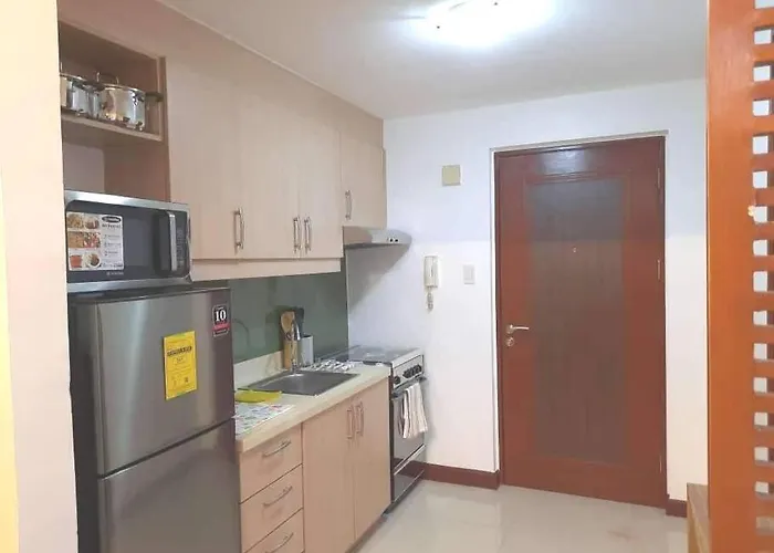 Across Greenbelt! Studio Condo 1 Bedroom