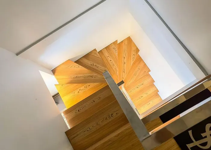 A2J Luxury 2Br Bgc Suite Near High Street, Malls