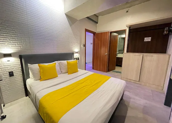 Spacious One Bedroom 20888
