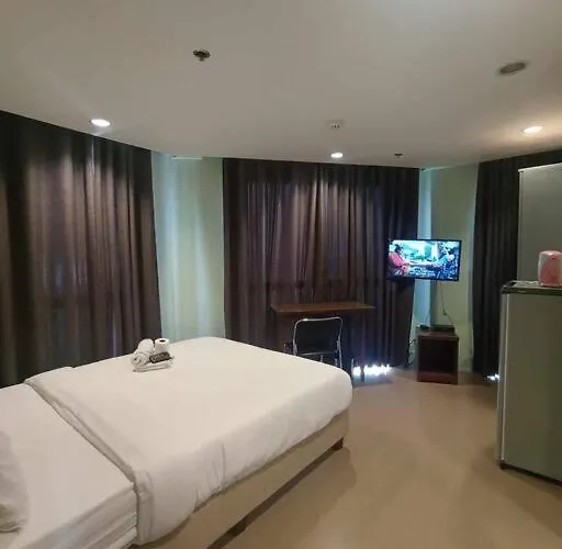 Spacious Studio Apartment B502