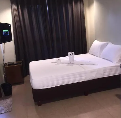 Spacious Studio Apartment B206