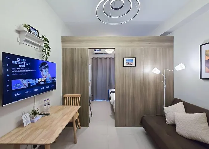 Citispace 1BR Condotel Suite at FAME Residences #FM30A