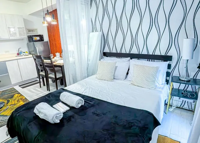 Stunning 1-Bed Apartment In Paranaque