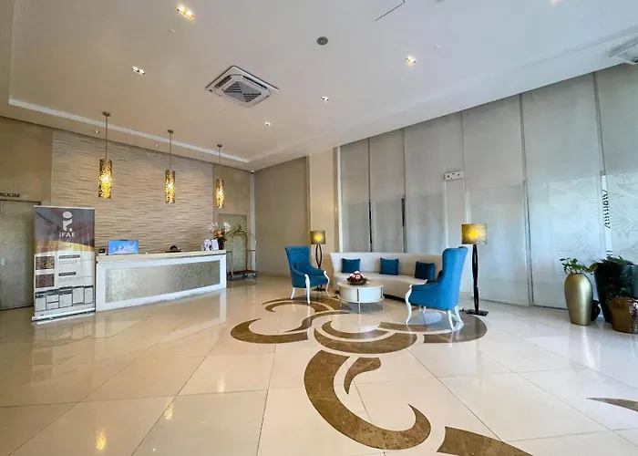Siayan Condotel At 150 Newport Blvd