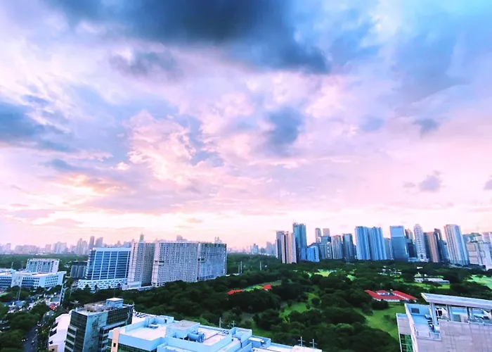 Luxury Apartment With Pa, Skyline View & Top Amenities