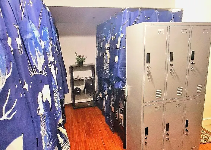 Bunk-Mates Transient House