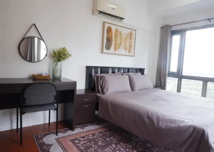 3Br Unit At Bgc Forbeswood Parklane