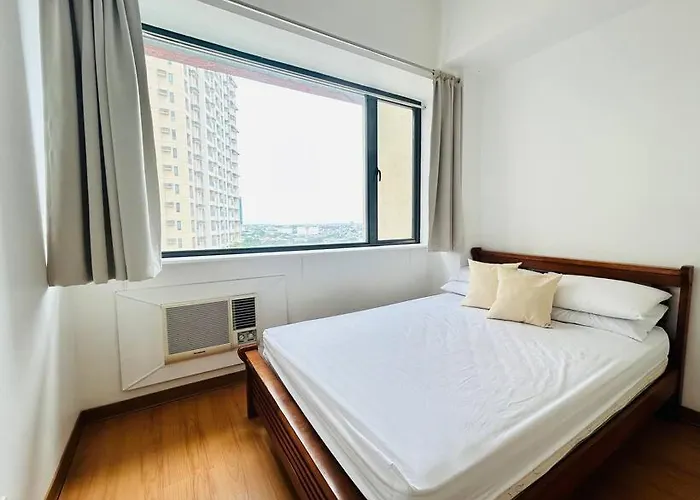 Budget Family Room At Ace Suites Residence Next To The Famous Indoor Water Spa