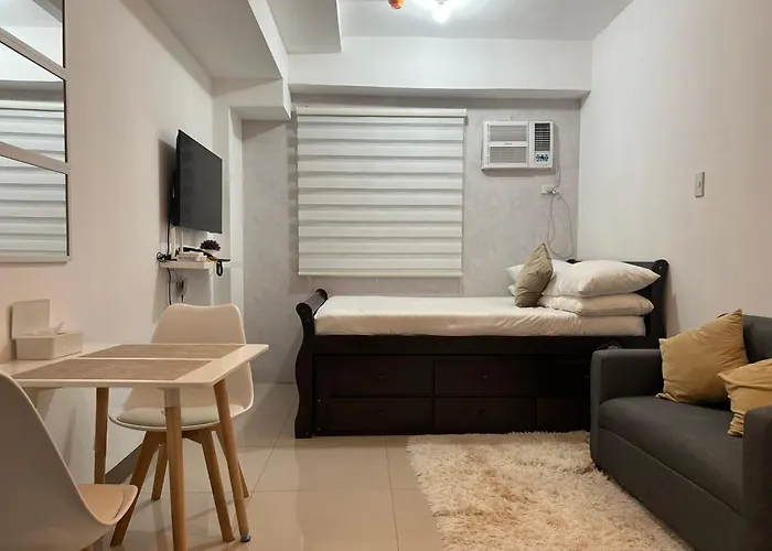 Staycation For Couples With High-Speed Internet