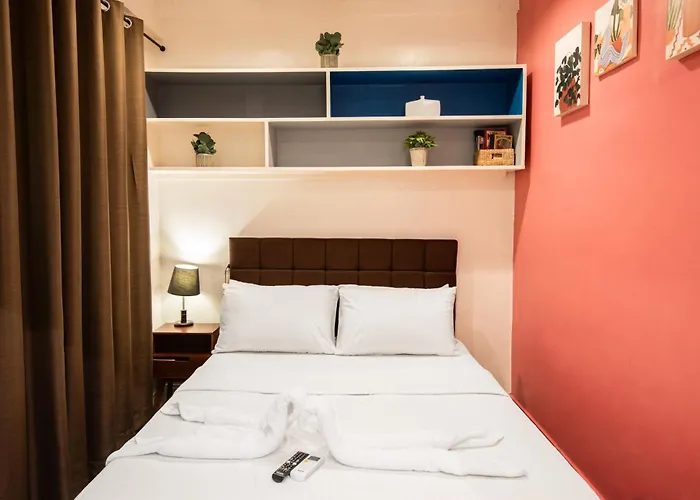 Homey And Cozey Poblacion Makati S02