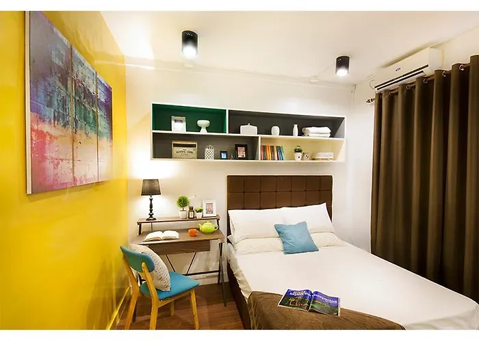 Homey And Cozey Poblacion Makati S01