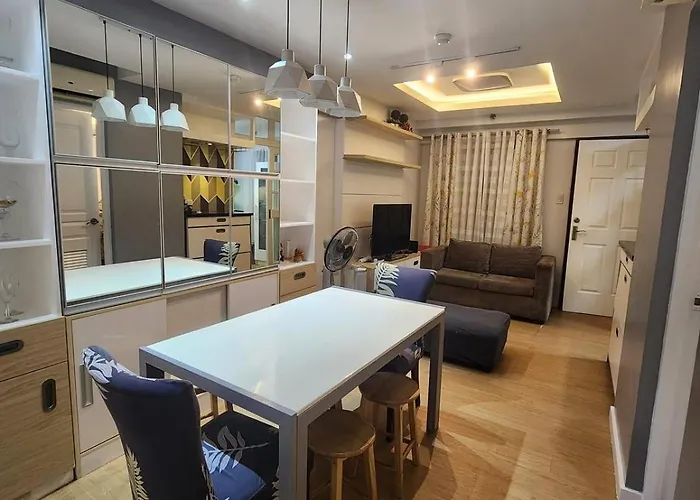 Accolade Place - DMCI