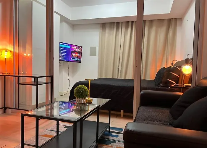 Azure Playfull Living 1 Bedroom