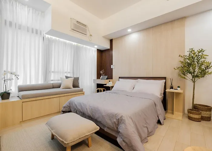 Eastwood City Cozy Designer Studio Long Stay Friendly Walk To Mall