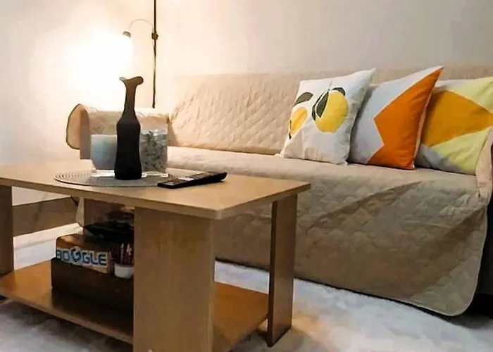 R&R Feels Near Shangri-La, Megamall And Mrt Shaw