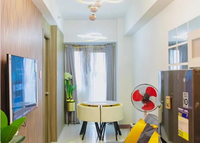 Stunning Suite With Balcony Near Moa