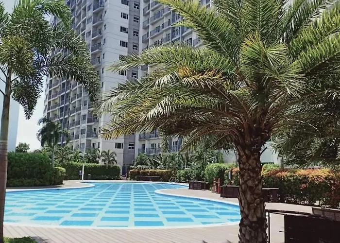 Cozy 2Br Corner Unit In A Prime Location, Your Perfect City Home