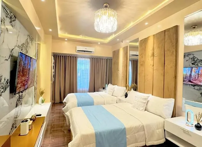 Crib2Go Dolce Vista Suite With Skyline View