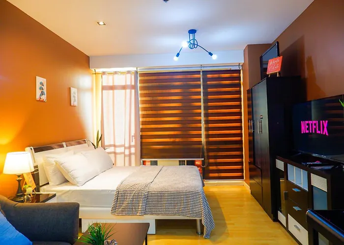 Studio In Makati - Fast Wifi, Big Balcony, Pool And Gym Access