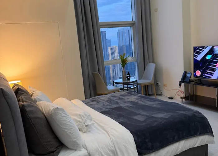 Studio Penthouse 1